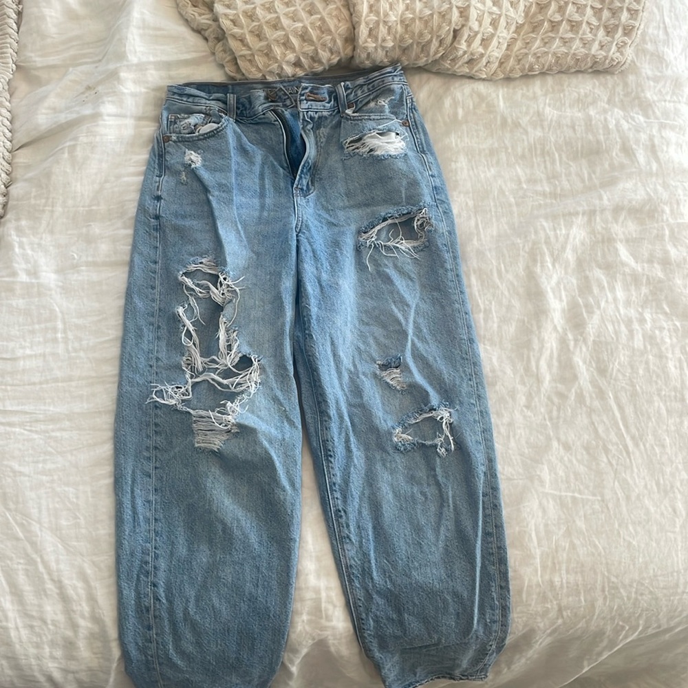 American Eagle mom jeans